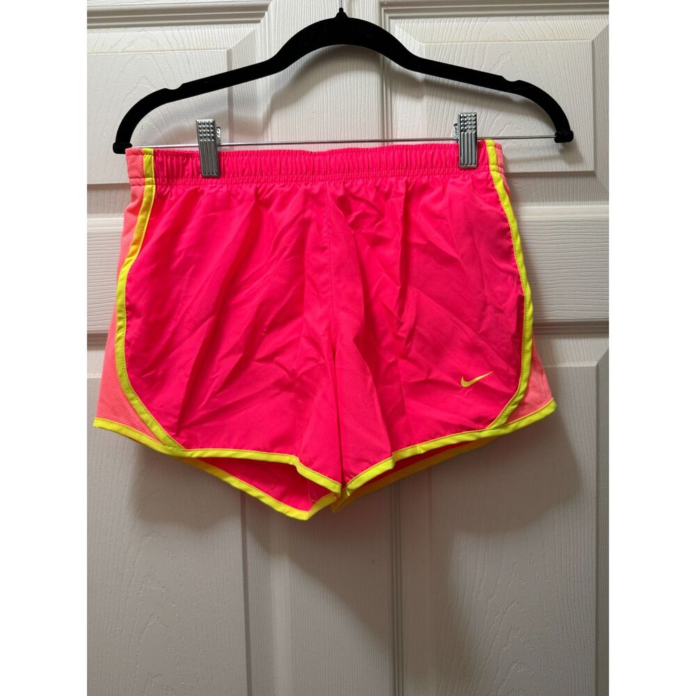 NWT Girls Nike Tempo Shorts Size Large